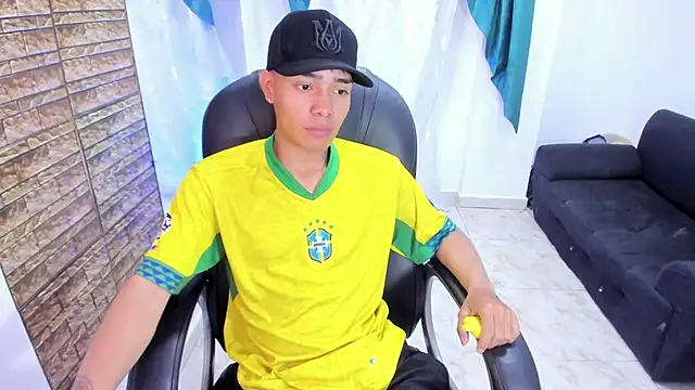 Snapshot of Hunteer_Boy chatting on 1, 10, 2025 Hunteer Boy online show from 1, 10, 2025