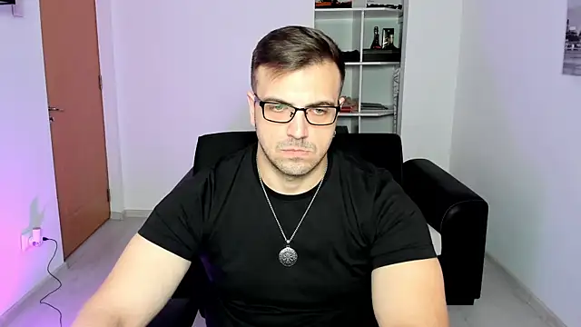 Snapshot of Jace_Thorne chatting on 30, 9, 2025 Jace Thorne online show from 30, 9, 2025