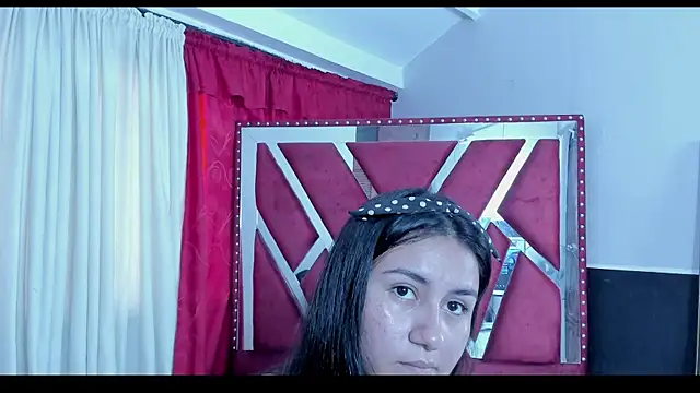 Luna021 1 online show from 4, 10, 2025