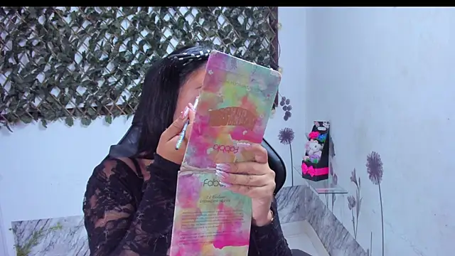 Luna021 1 online show from 15, 11, 2025