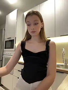 Snapshot of FriendlyFire_18 chatting on 27, 9, 2025 FriendlyFire 18 online show from 27, 9, 2025