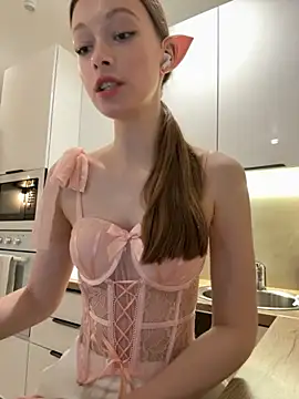 Snapshot of FriendlyFire_18 chatting on 1, 11, 2025 FriendlyFire 18 online show from 1, 11, 2025