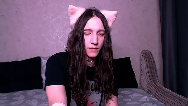 SilverMuse  online show from 13, 11, 2025