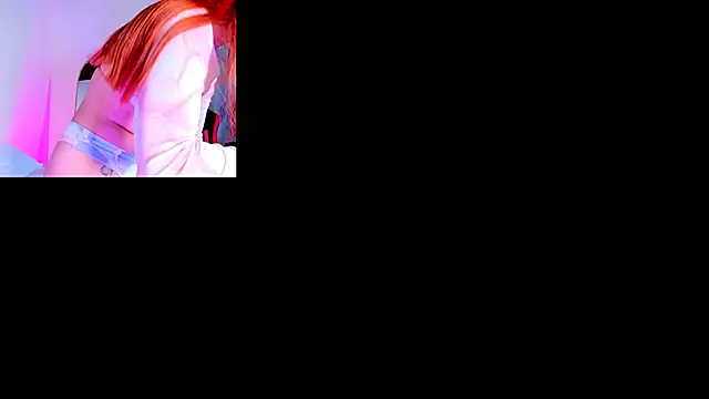 Snapshot of Hayley__Roberts chatting on 11, 10, 2025 Hayley  Roberts online show from 11, 10, 2025