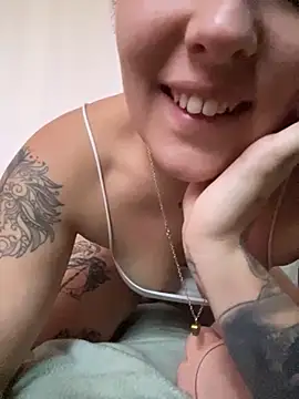 Snapshot of anonyme_hot47 chatting on 16, 11, 2025 anonyme hot47 online show from 16, 11, 2025