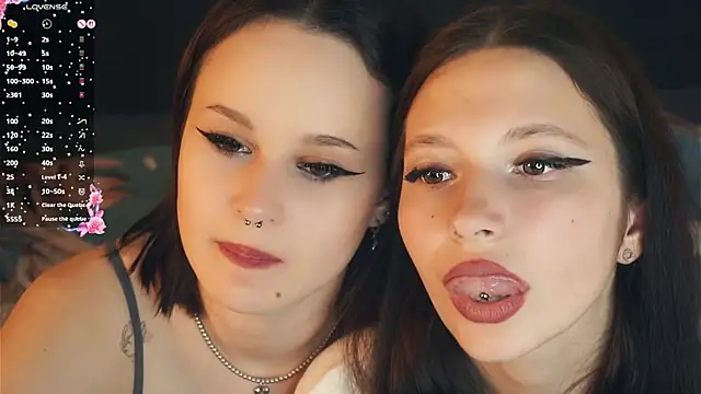 Snapshot of GabrielleLynchard chatting on 21, 10, 2025 GabrielleLynchard online show from 21, 10, 2025