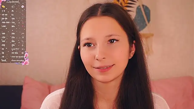 Snapshot of GabrielleLynchard chatting on 28, 10, 2025 GabrielleLynchard online show from 28, 10, 2025