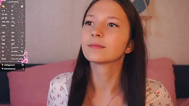 Snapshot of GabrielleLynchard chatting on 30, 10, 2025 GabrielleLynchard online show from 30, 10, 2025