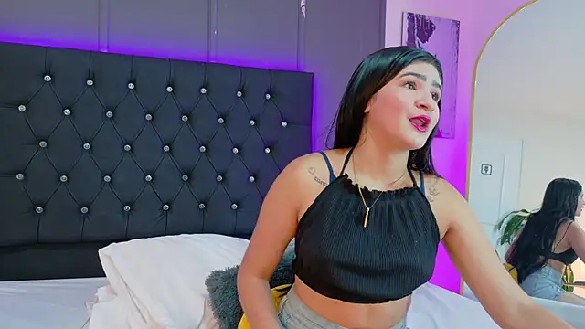 Snapshot of Scarlett_Durand chatting on 24, 9, 2025 Scarlett Durand online show from 24, 9, 2025