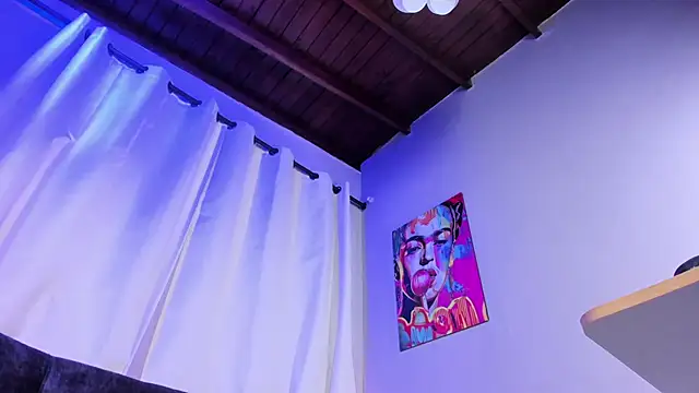 Snapshot of Scarlett_Durand chatting on 10, 10, 2025 Scarlett Durand online show from 10, 10, 2025