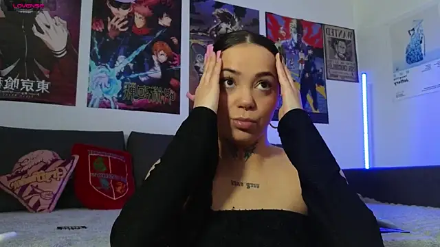 Snapshot of KiraQuinn1 chatting on 29, 10, 2025 KiraQuinn1 online show from 29, 10, 2025