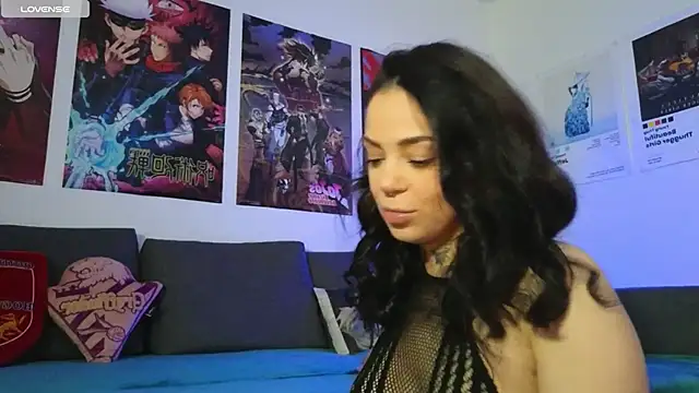 Snapshot of KiraQuinn1 chatting on 3, 11, 2025 KiraQuinn1 online show from 3, 11, 2025