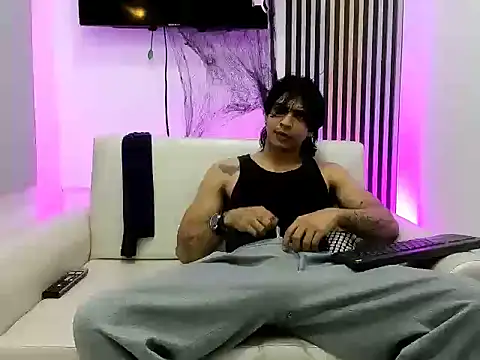 Snapshot of toji_luxxer chatting on 28, 10, 2025 toji luxxer online show from 28, 10, 2025