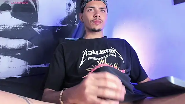 Snapshot of Avaggi chatting on 19, 9, 2025 Avaggi online show from 19, 9, 2025