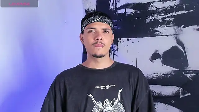 Snapshot of Avaggi chatting on 22, 9, 2025 Avaggi online show from 22, 9, 2025