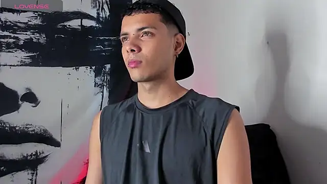 Snapshot of Avaggi chatting on 30, 9, 2025 Avaggi online show from 30, 9, 2025