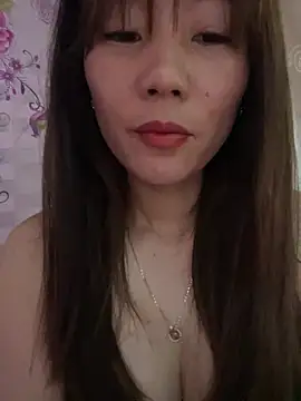 Moon pusy online show from 28, 5, 2026