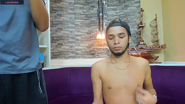 Snapshot of Juicy_Creww chatting on 5, 10, 2025 Juicy Creww online show from 5, 10, 2025