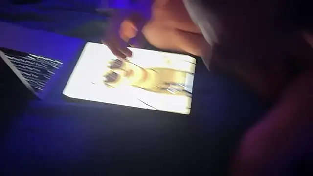 Snapshot of Pedroomp chatting on 30, 10, 2025 Pedroomp online show from 30, 10, 2025