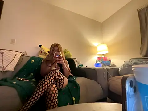 Snapshot of GoddessFatPuss chatting on 26, 10, 2025 GoddessFatPuss online show from 26, 10, 2025