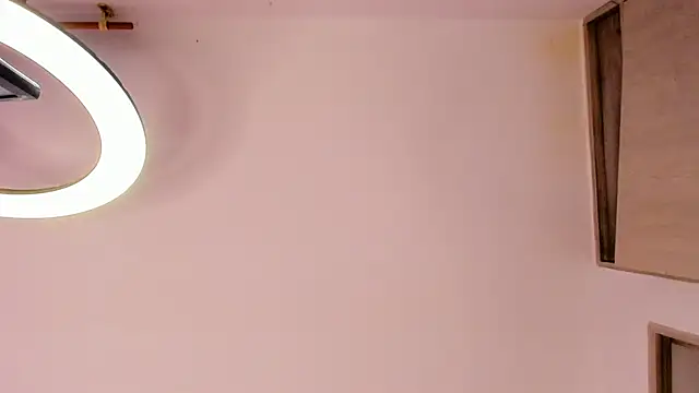 Snapshot of Susy_spark chatting on 18, 10, 2025 Susy spark online show from 18, 10, 2025