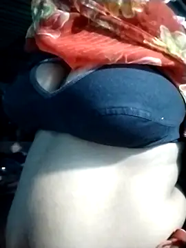 Snapshot of Hotwera97444 chatting on 13, 4, 2026 Hotwera97444 online show from 13, 4, 2026