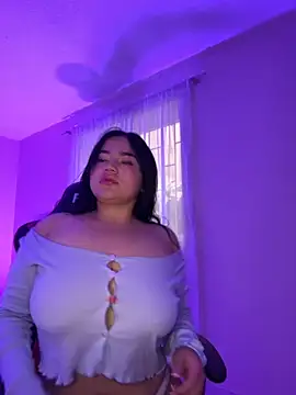 Snapshot of sophie_mejia chatting on 16, 9, 2025 sophie mejia online show from 16, 9, 2025