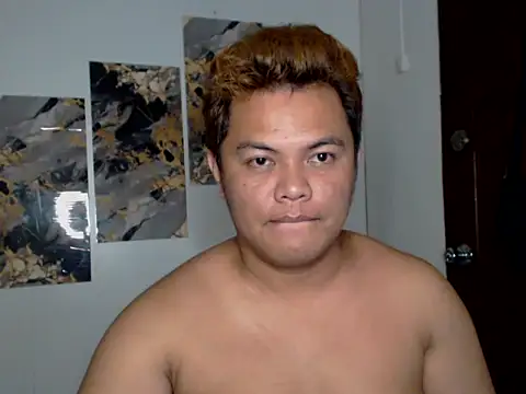 Snapshot of Gayasianzowe chatting on 23, 9, 2025 Gayasianzowe online show from 23, 9, 2025