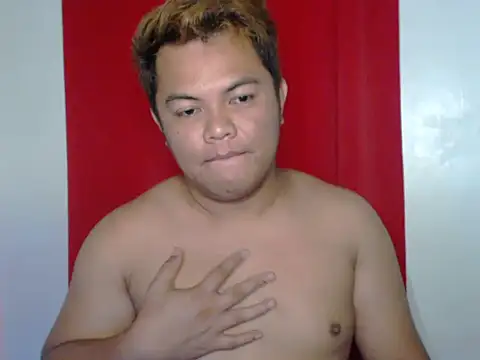 Snapshot of Gayasianzowe chatting on 25, 9, 2025 Gayasianzowe online show from 25, 9, 2025