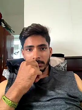 Snapshot of vikranthLong chatting on 27, 9, 2025 vikranthLong online show from 27, 9, 2025