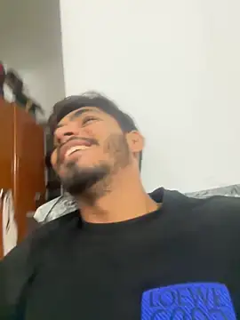 Snapshot of vikranthLong chatting on 6, 10, 2025 vikranthLong online show from 6, 10, 2025