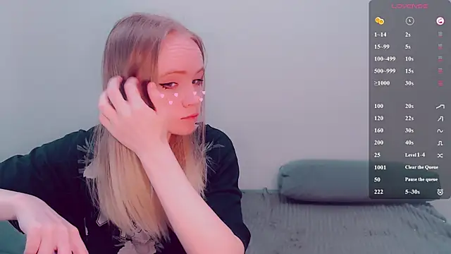 Snapshot of AliceNya_cute chatting on 27, 4, 2026 AliceNya cute online show from 27, 4, 2026