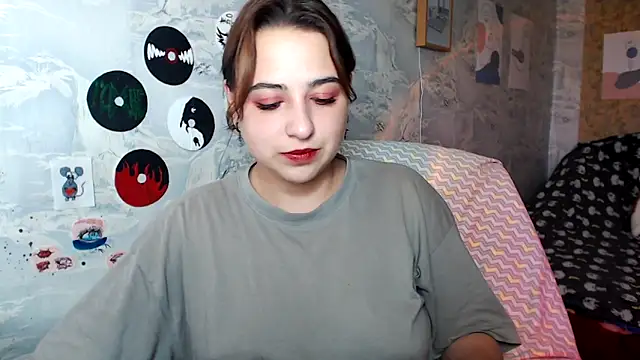 Snapshot of Olivia_Defo chatting on 18, 9, 2025 Olivia Defo online show from 18, 9, 2025
