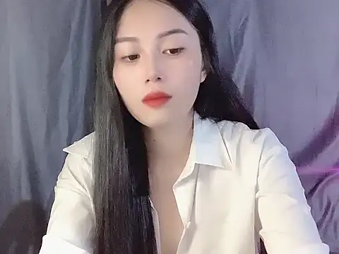 Snapshot of Lyly4757 chatting on 19, 10, 2025 Lyly4757 online show from 19, 10, 2025