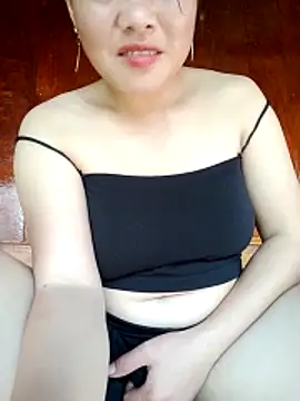 Snapshot of emilyzz chatting on 17, 10, 2025 emilyzz online show from 17, 10, 2025