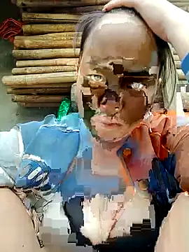 Snapshot of emilyzz chatting on 26, 10, 2025 emilyzz online show from 26, 10, 2025