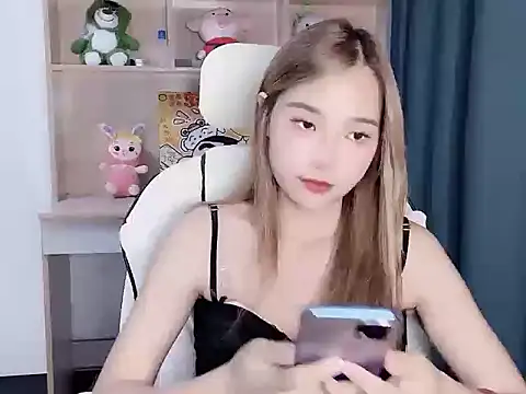 Snapshot of W-Sunflower chatting on 3, 10, 2025 W-Sunflower online show from 3, 10, 2025