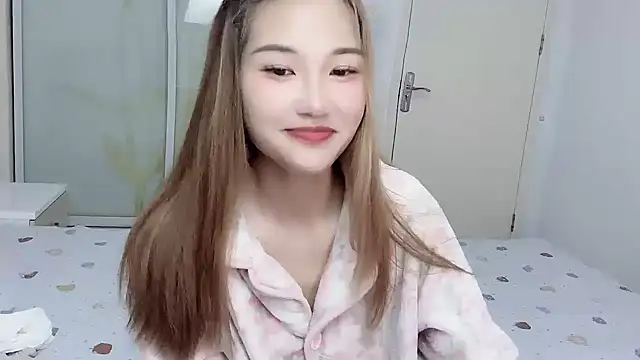 Snapshot of W-Sunflower chatting on 16, 10, 2025 W-Sunflower online show from 16, 10, 2025