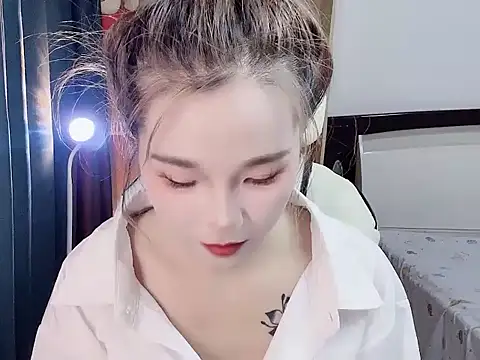 Snapshot of W-Sunflower chatting on 31, 10, 2025 W-Sunflower online show from 31, 10, 2025