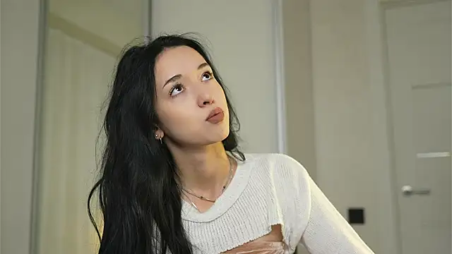 Snapshot of blade_emi_ chatting on 17, 9, 2025 blade emi online show from 17, 9, 2025