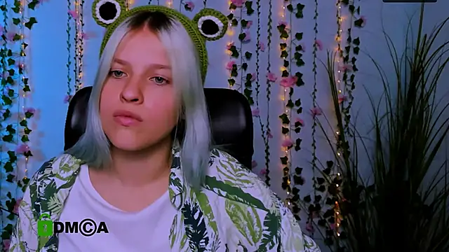 Snapshot of kaela_spell_ chatting on 2, 10, 2025 kaela spell online show from 2, 10, 2025