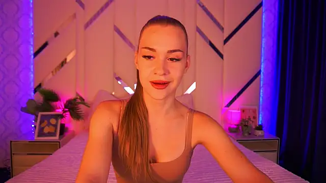 Snapshot of SweetAngellic chatting on 27, 9, 2025 SweetAngellic online show from 27, 9, 2025