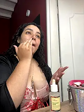 Snapshot of krisstenSantos chatting on 5, 10, 2025 krisstenSantos online show from 5, 10, 2025