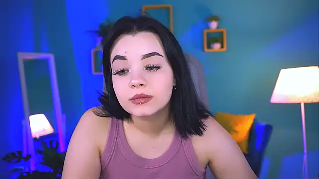 leslierowe  online show from 5, 10, 2025