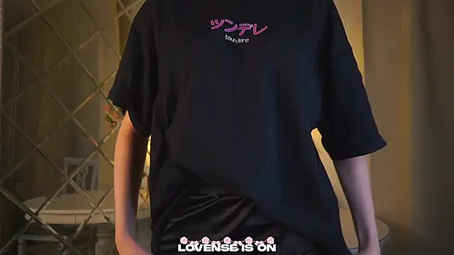 Snapshot of DarcyAspacio chatting on 3, 12, 2025 DarcyAspacio online show from 3, 12, 2025