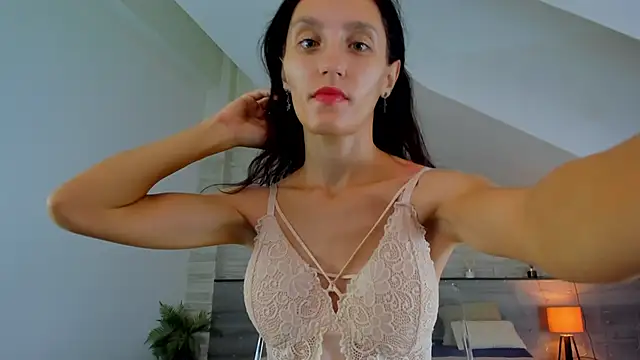 Snapshot of skinnystar_ chatting on 27, 10, 2025 skinnystar online show from 27, 10, 2025