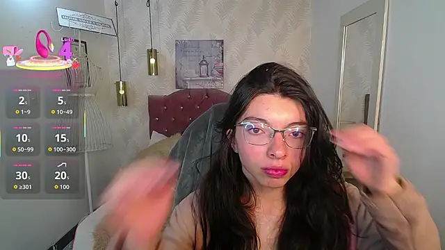 Snapshot of alllyson_ chatting on 10, 10, 2025 alllyson  online show from 10, 10, 2025