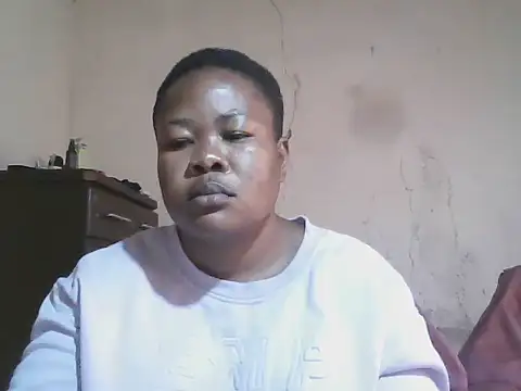 Snapshot of Bustyass93 chatting on 4, 10, 2025 Bustyass93 online show from 4, 10, 2025