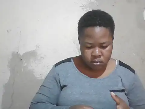 Snapshot of Bustyass93 chatting on 17, 10, 2025 Bustyass93 online show from 17, 10, 2025