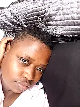 Snapshot of lady-zeei chatting on 3, 10, 2025 lady-zeei online show from 3, 10, 2025